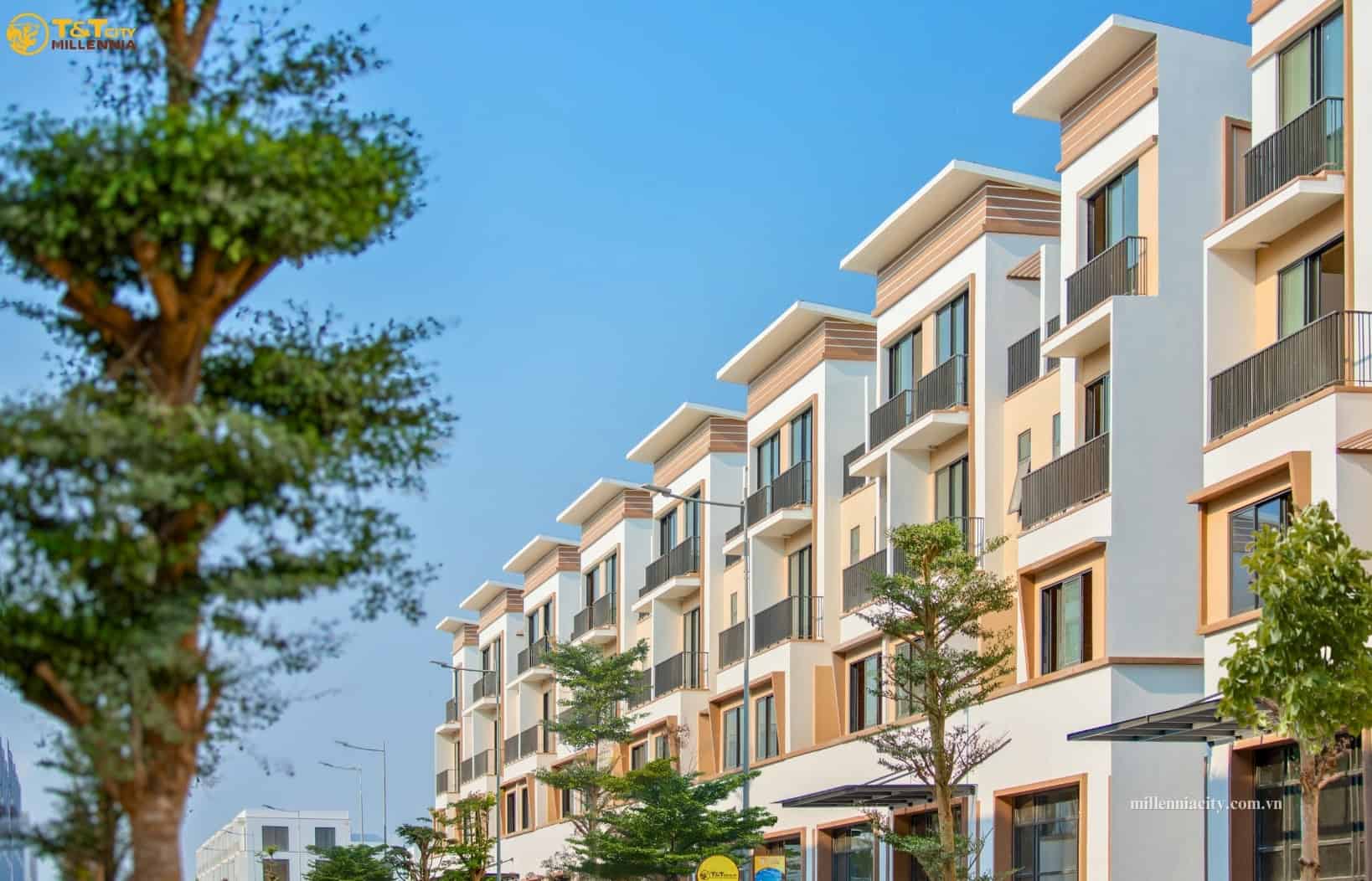 Dãy shophouse đã hoàn thiện phần thô tại T&T City Millennia.